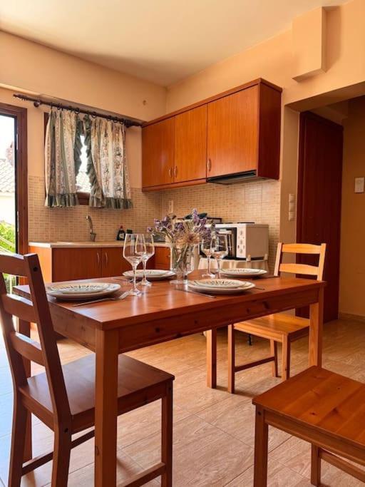 Family Woodland Oasis Vipgreece Appartement Kírinthos Buitenkant foto